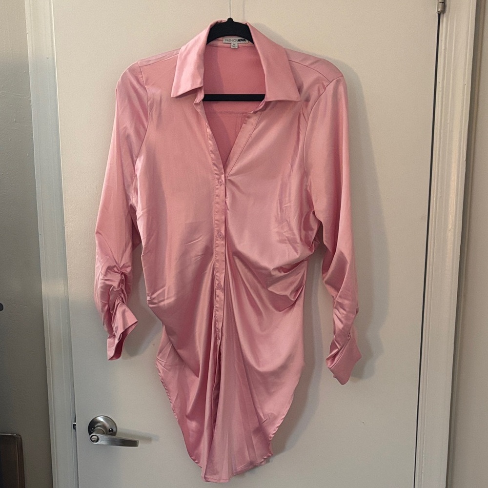 Fashion Nova Pink Satin Shirt “Run this Show”
